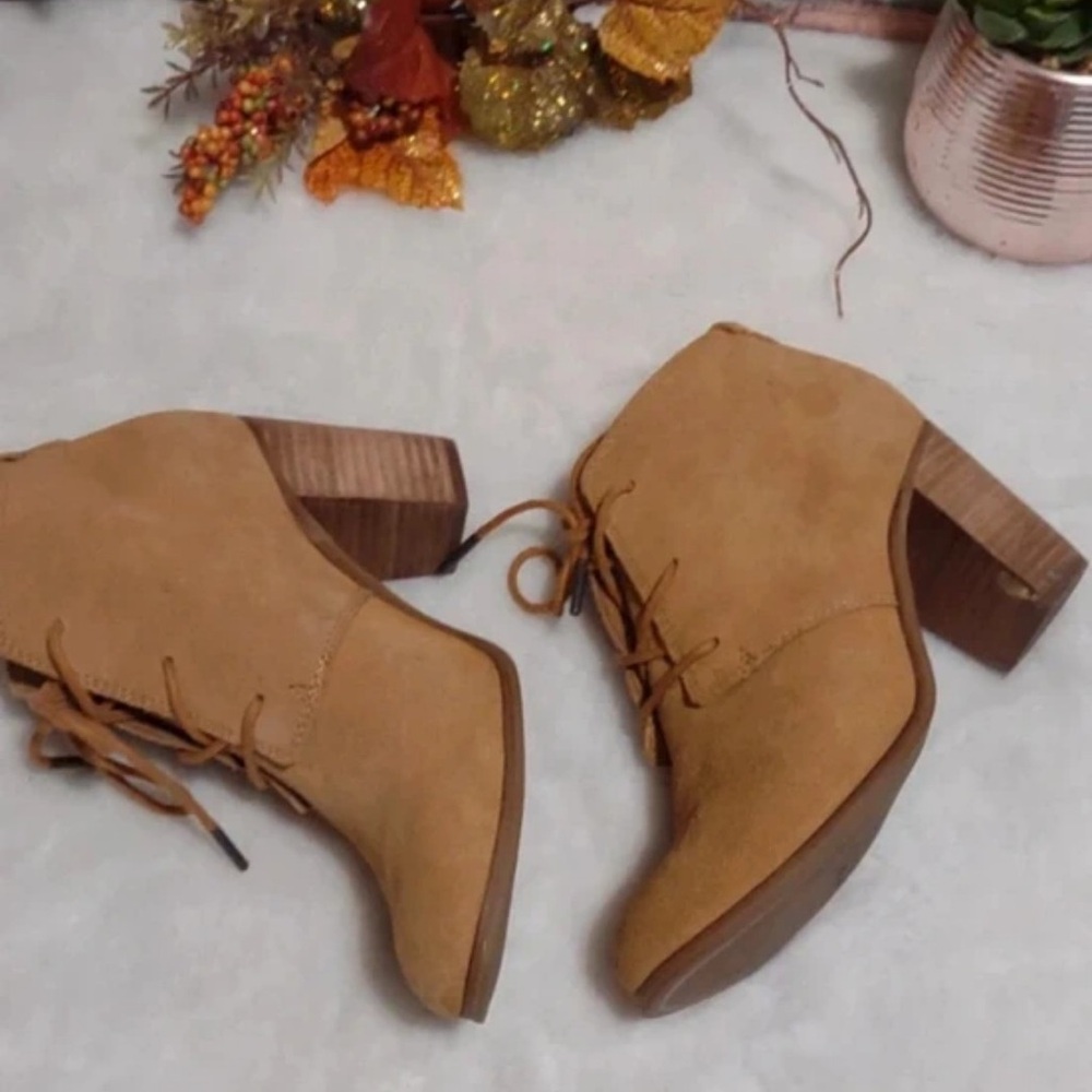 Toms Women's Brown Lace-Up Heeled Boots